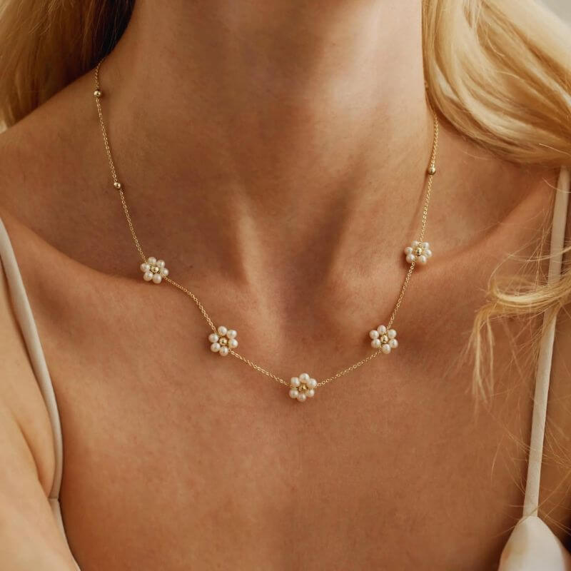beaded flower necklace