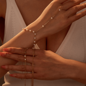 gold chain for hand