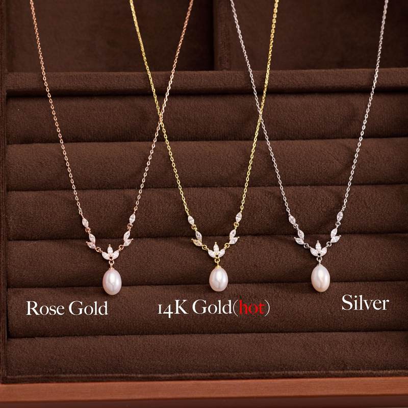 Bloom Pearl Necklace - Image 7